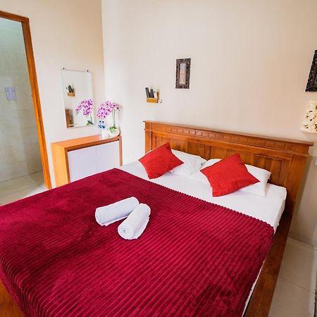 Guesthouse Cempaka Putih Σεμινιάκ Εξωτερικό φωτογραφία
