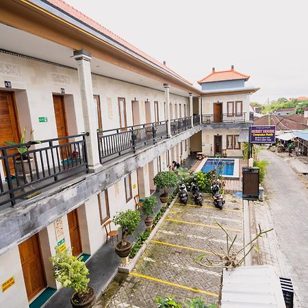 Guesthouse Cempaka Putih Σεμινιάκ Εξωτερικό φωτογραφία