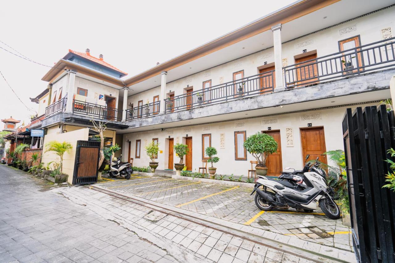 Guesthouse Cempaka Putih Σεμινιάκ Εξωτερικό φωτογραφία
