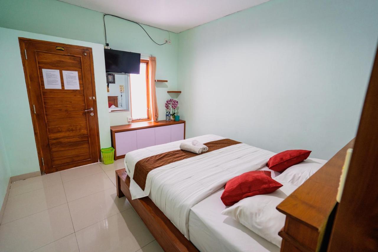 Guesthouse Cempaka Putih Σεμινιάκ Εξωτερικό φωτογραφία