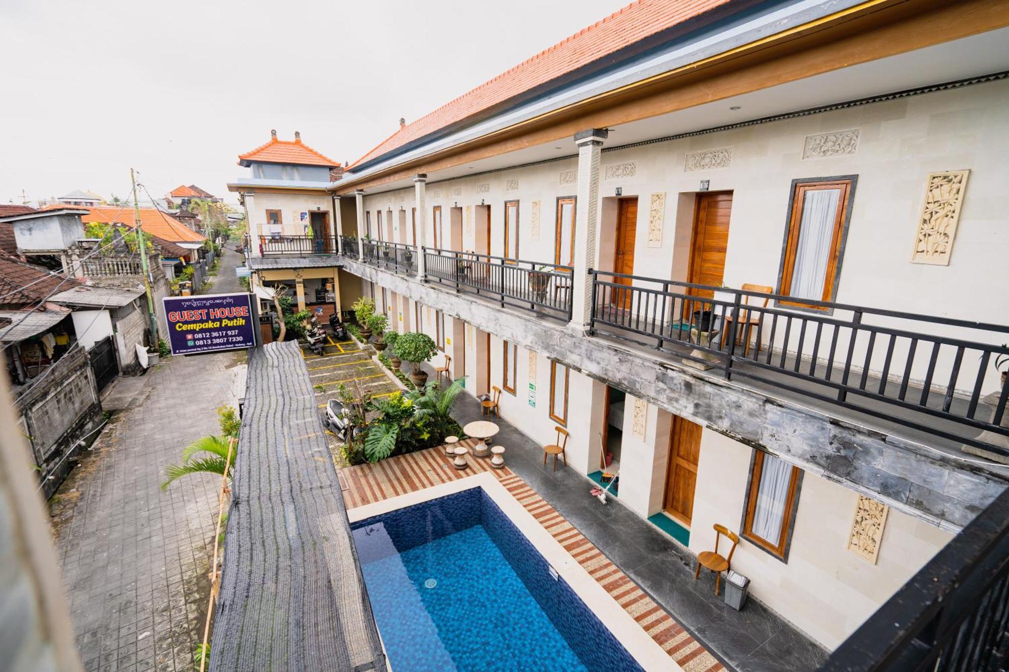 Guesthouse Cempaka Putih Σεμινιάκ Εξωτερικό φωτογραφία